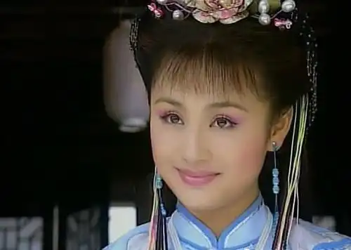 46岁曹颖再现当年经典角色霍水仙还是那个少女