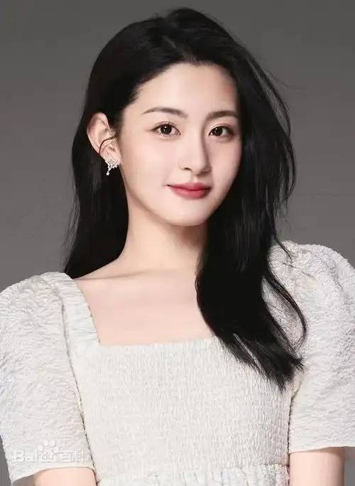 《墨雨云间》的18位美女,最小的16岁是学生,最大的45岁已离异