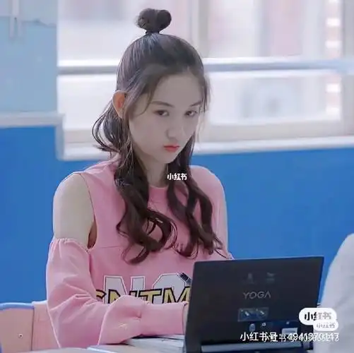 你们喜欢少年派一的邓小琪还是二呀?