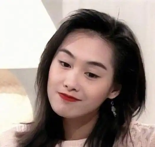 朱茵年轻时这么美,连紫霞仙子都黯然失色!_眼睛_气质_星辰