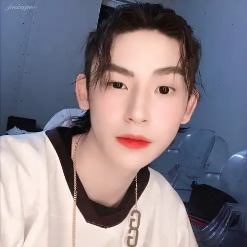 男爱豆头像/芬达气泡. 小鬼王琳凯