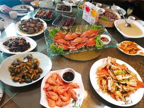 吃顿海鲜宴!