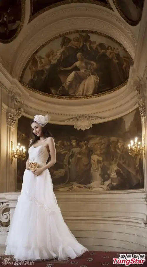 angelababy纯白婚纱梦幻憧憬简单婚礼