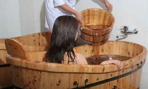 哀牢山瑶浴泡浴十分钟胜于慢跑一公里