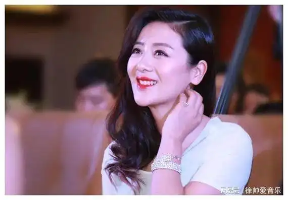 看到杜冰雁小李琳现状才懂网友为何称经超是老公天花板