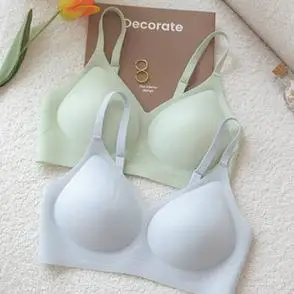 凉感无痕薄款内衣女士舒适无钢圈软支撑聚拢透气显小上托胸罩亲肤