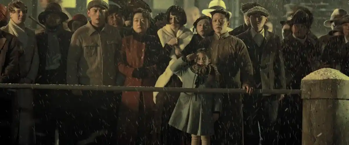 《八佰》发布片尾曲mv 那英与波切利动情献唱 "八百壮士"真实名字震撼