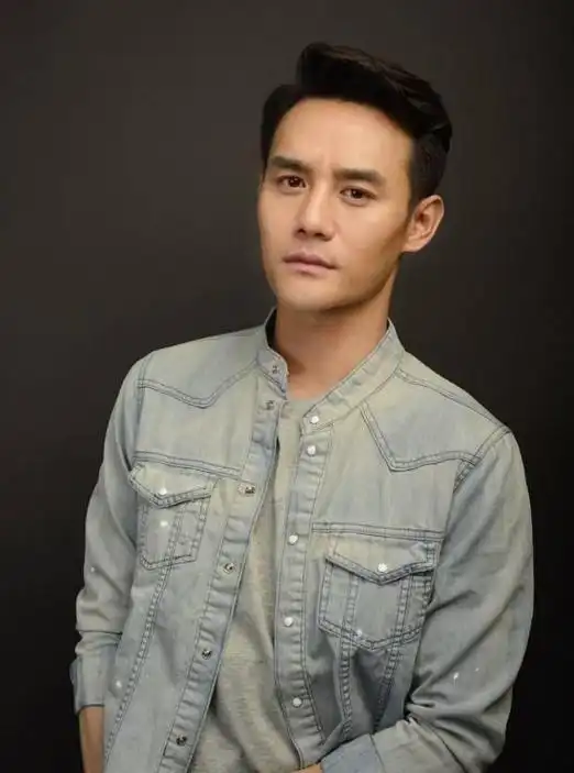 王凯的老婆是蒋欣吗(演员王凯如今40岁仍单身)_金纳莱网