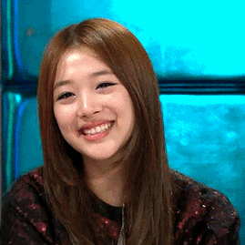 崔雪莉大笑原图 - 黄金渔场之radio star 崔雪莉动图_明星表情_崔雪莉