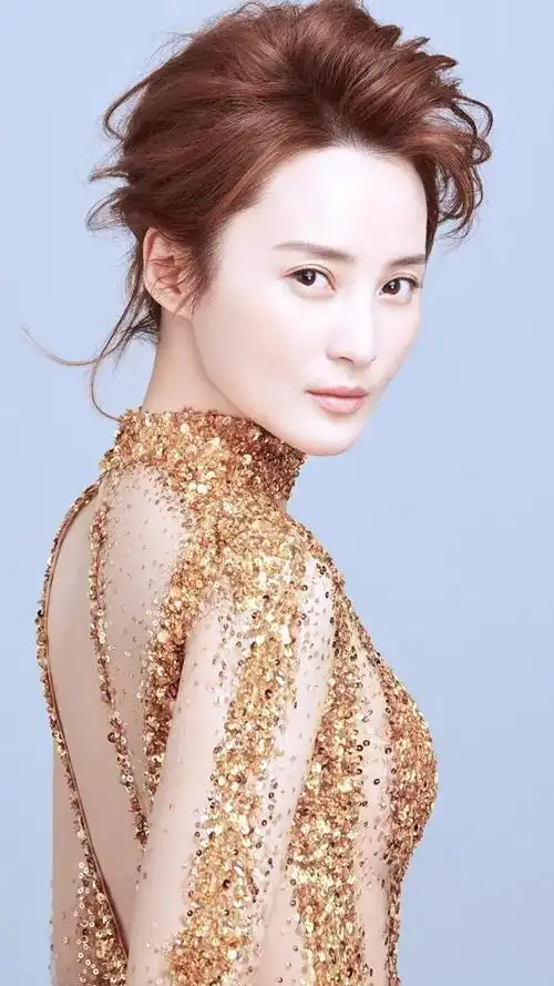 性感水灵,知性时尚——蒋勤勤高清美图集