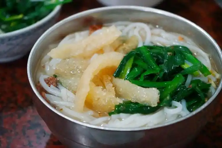 听说来龙岩必吃的七九清汤粉