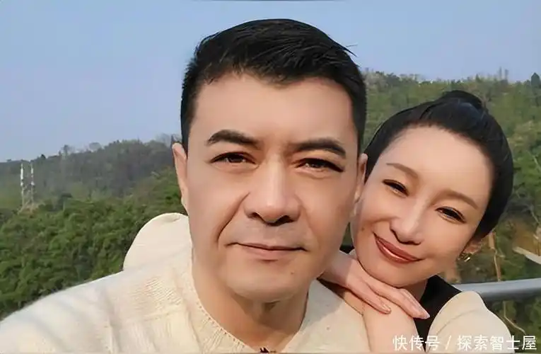 演员王新军:成名后抛弃妻子,将秦海璐宠成宝,现在二人天差地别