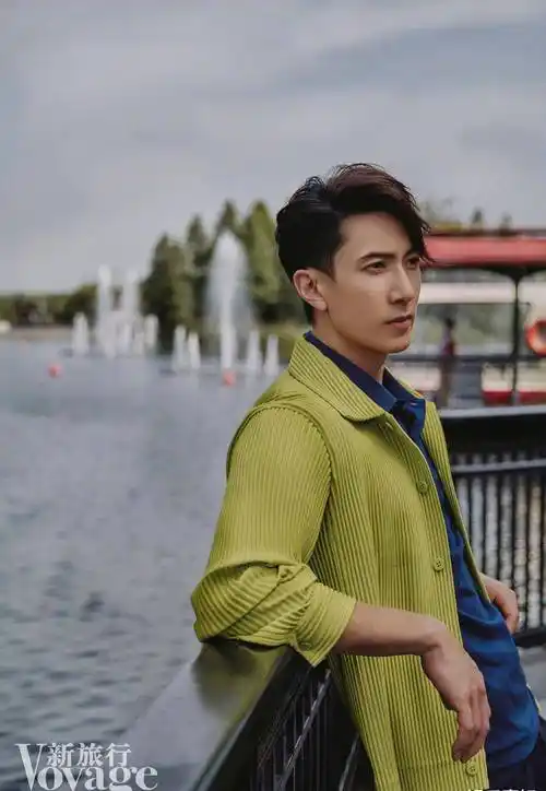 吴尊《voyage新旅行》封面大片,清晰的侧颜轮廓十分帅气_绅士_夏日
