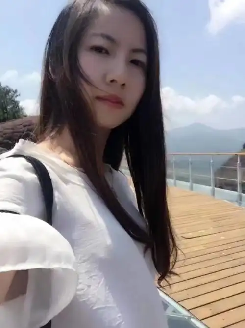 30岁离异女征婚照片(id:1098487489)_江西赣州征婚交友_珍爱网