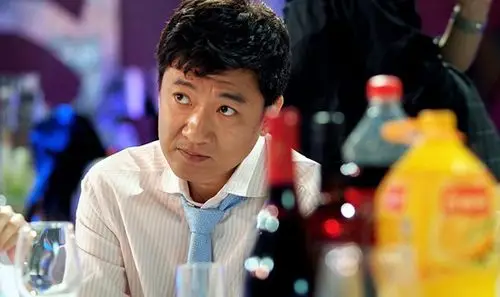 韩青《还是夫妻》剧照 搜狐娱乐讯 由华谊兄弟出品,张晓光执导,实力派