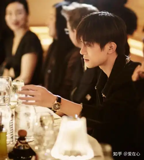 如何评价易烊千玺的长相? - 知乎