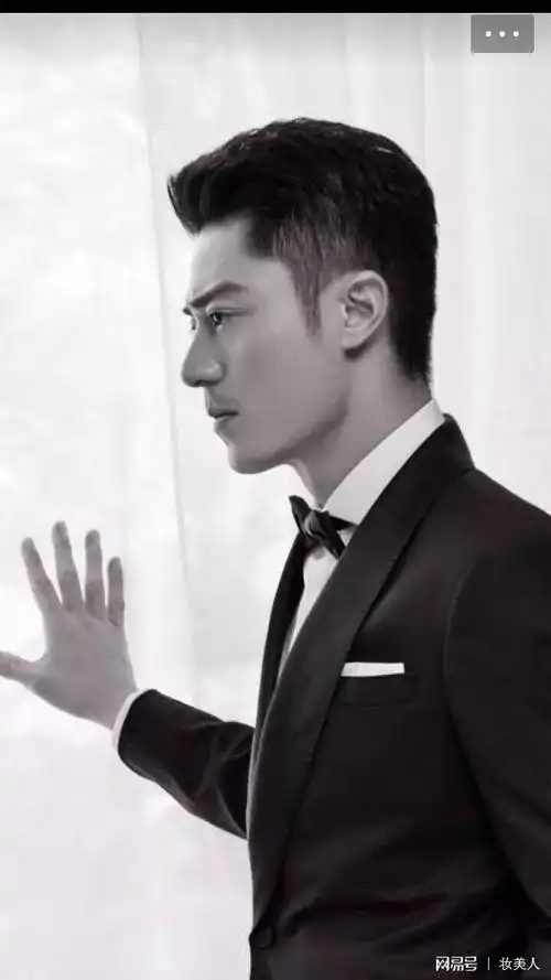 男星侧脸大比拼!刘烨侧脸像吴彦祖 "白古"古天乐最惊艳