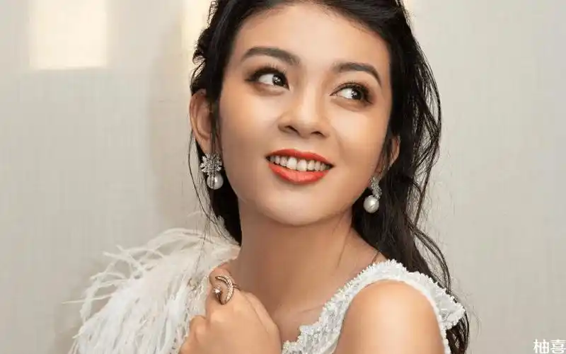 细数中印混血儿明星杨颖也为其中之一