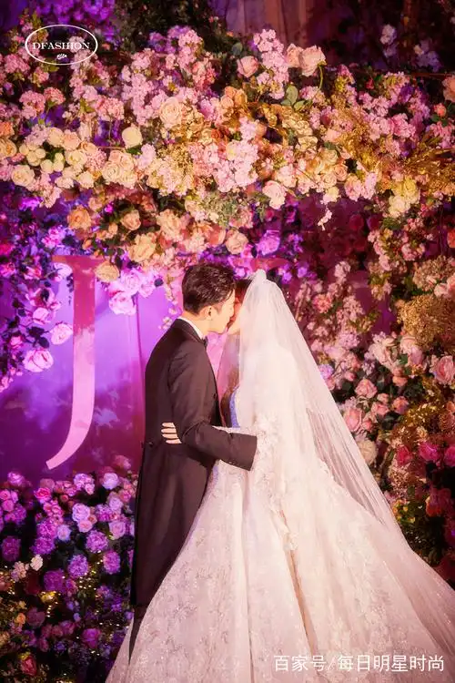 明星唐嫣罗晋梦幻婚礼现场星尚摄影风尚美图!