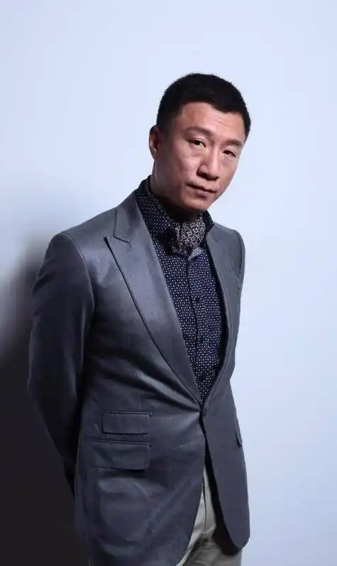 孙红雷是娱乐圈中的好先生,女儿生日显人缘,唯一污点是初恋_剧中_母亲