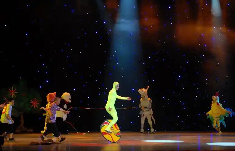 杂技儿童剧不莱梅的四个音乐家