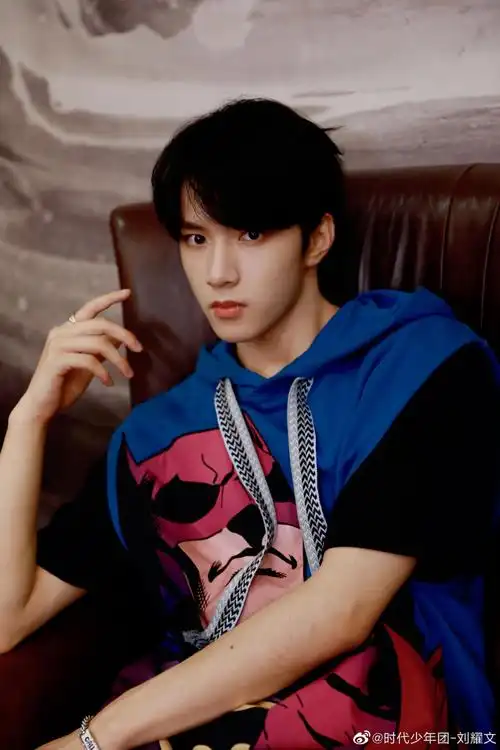 刘耀文正月十五自拍