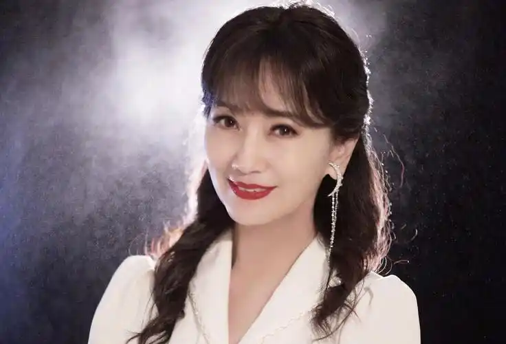 原创赵雅芝的颜值分析