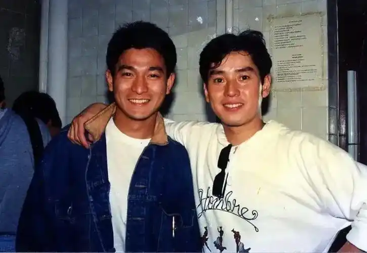 谭咏麟和刘德华,你认为哪个唱歌更好听?为什么?