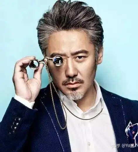 对于 脸颊部位毛发稀少的男人,可以尝试蓄山羊胡,能增加男人的成熟感