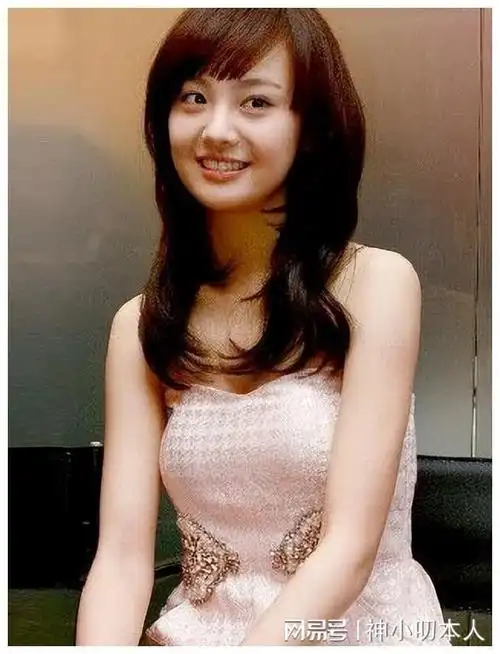 债主从国内追到国外褪去光环的郑爽如今过得如何