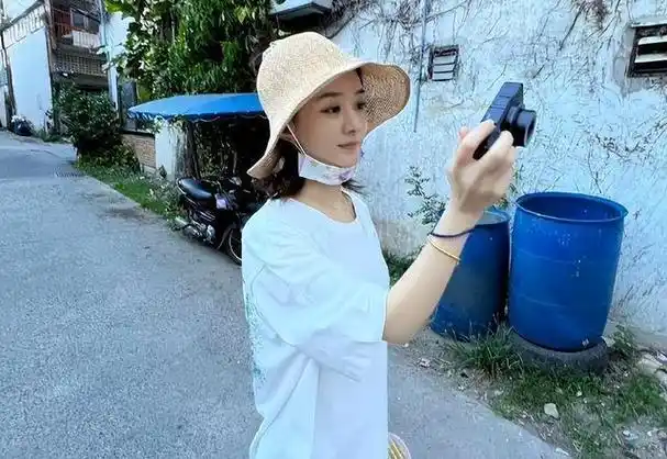 论"素颜女神"只服这6位,别人卸妆遮遮挡挡,她们化不化妆没差