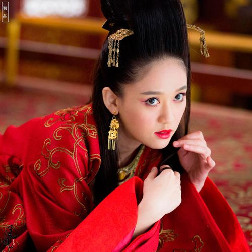 古装唐风女士影视剧笑傲江湖陈乔恩东方不败东方民族服装