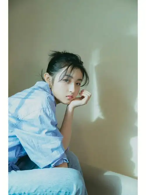 恭喜张子枫萧邦品牌大使