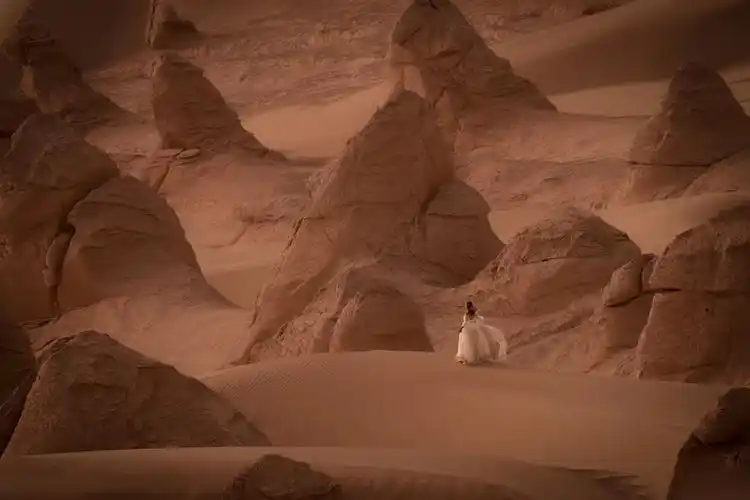 罗布泊环境人像采风游