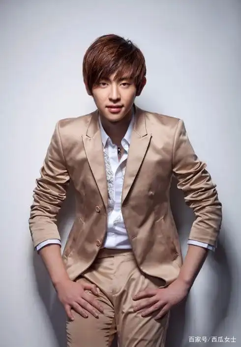 图集:刚出道时的"大男孩"邓伦