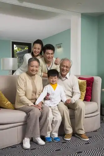 东方人,婴儿,儿童,中年人,老年人,家庭,夫妻,母亲,父亲,儿子,三代同堂