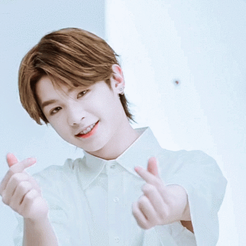 黄明昊 | 动态贾笑合集——出厂篇(持更)