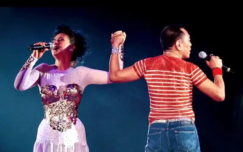 当甄妮罗文不唱射雕时…第一弹…unchained melody