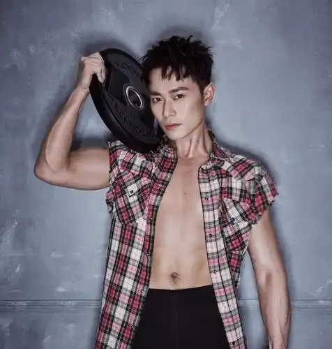 你喜欢曹骏吗?欢迎留言评论.