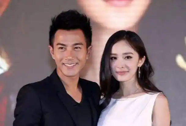 这件事情的影响非常大,因为当时的王鸥以及刘恺威还只是>名不见经传>