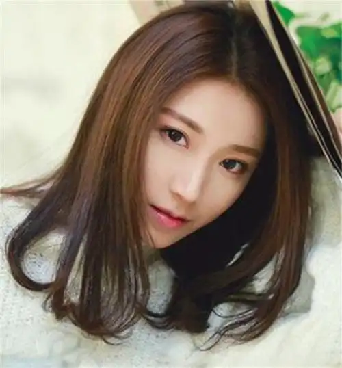 长发减龄发型直发减龄直发就是yyds