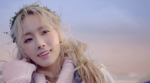 金泰妍动态图楼【你要一生猖狂,做我的混世魔王】