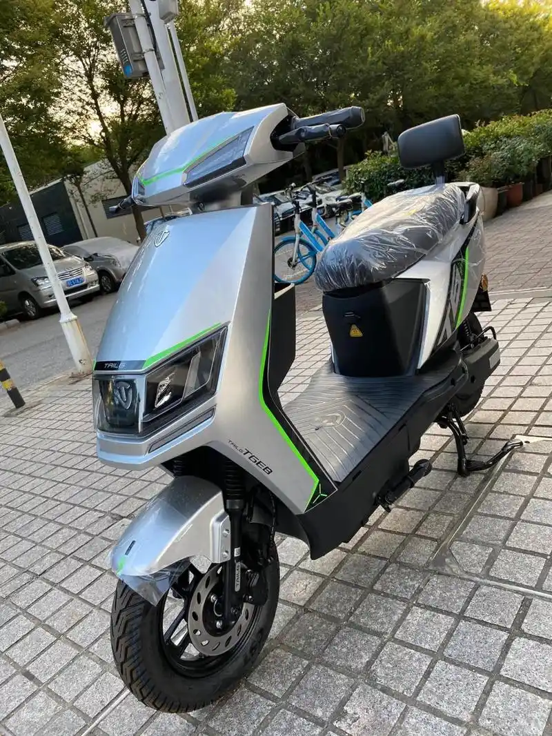 72v台铃新国标大劲鹰特价秒杀3099元 72v20a超威石墨烯电池.