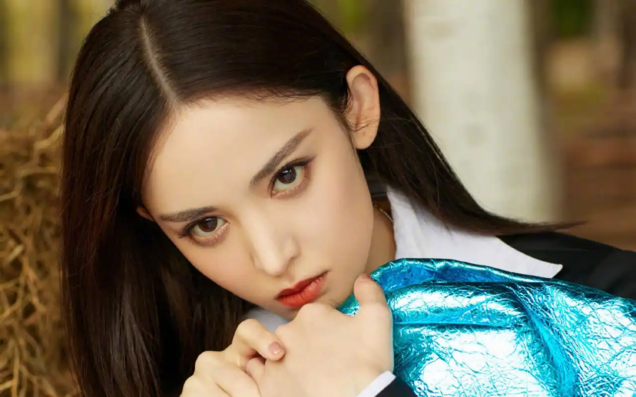 古力娜扎时尚写真桌面壁纸