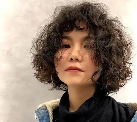 中年女人烫发时,3不烫3烫要记住,减龄又特别时尚|发型|短发|披肩|纹理