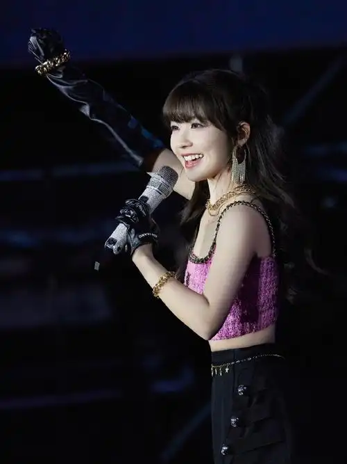 96甜美笑容融化乌兰布统的风~期待下一站台儿庄音乐节相见@赖美云