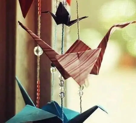 千纸鹤代表什么爱情含义是什么,千纸鹤能送人吗(千纸鹤为什么不能送人