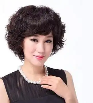 50岁的女人怎样打扮才算漂亮得体优雅