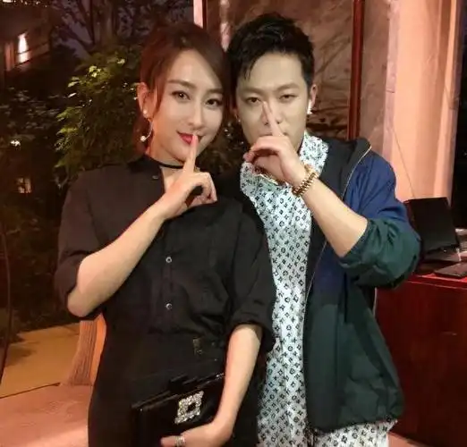 李小璐的丑闻一个比一个劲爆她与贾乃亮的结局早已注定