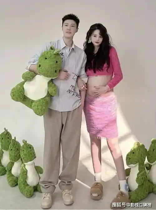 原创赵本山女儿球球晒两个月大的儿子照片坦言自己比老公更有钱